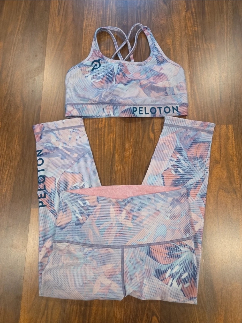 Peloton Women’s Pink Floral Strappy Sports Bra & Legging Set